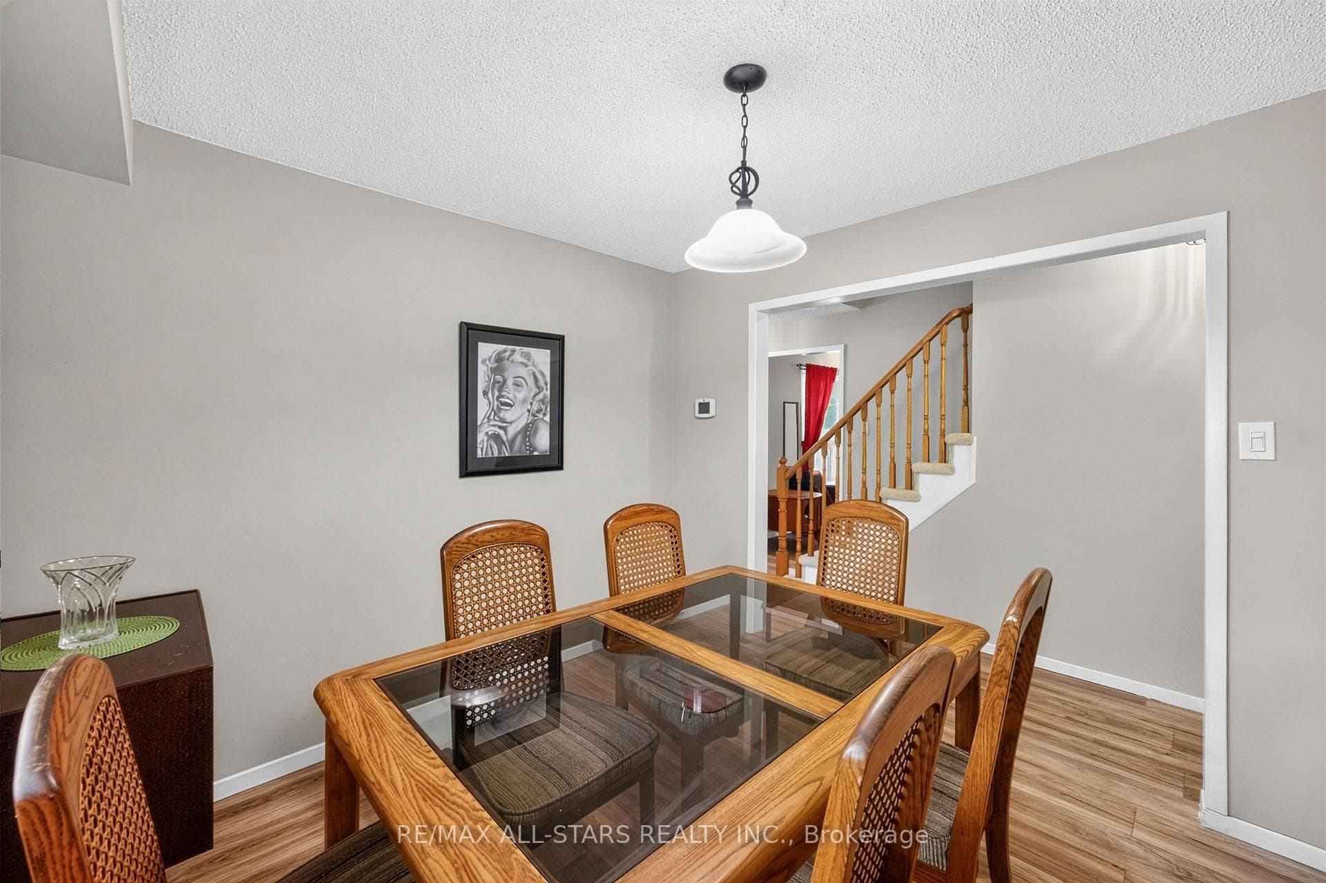 68 Patterson Crescent photo 8