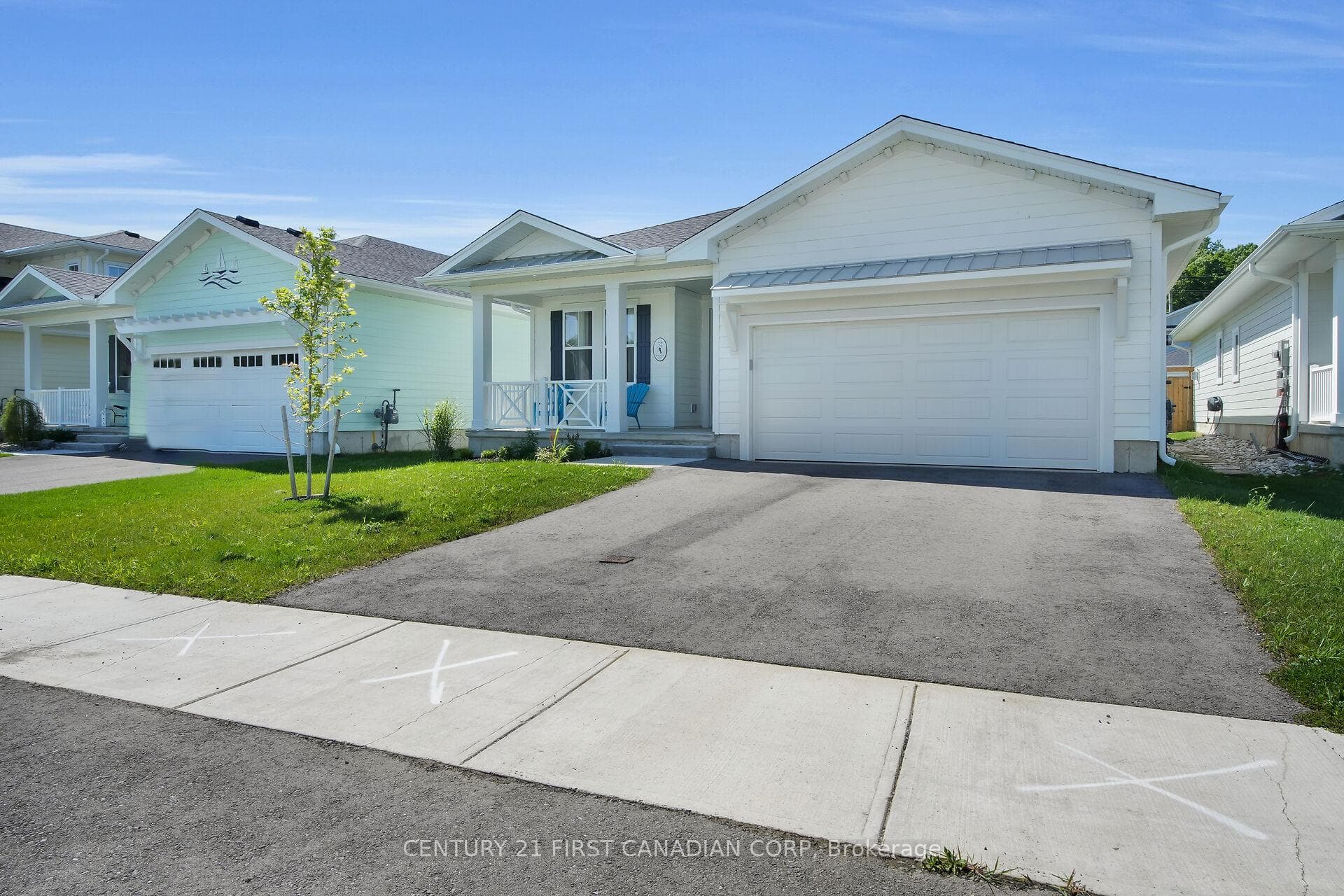 32 REGATTA Way photo 2