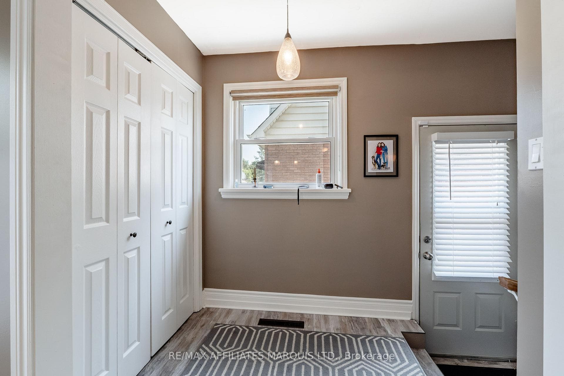 38 Bryden Avenue photo 15