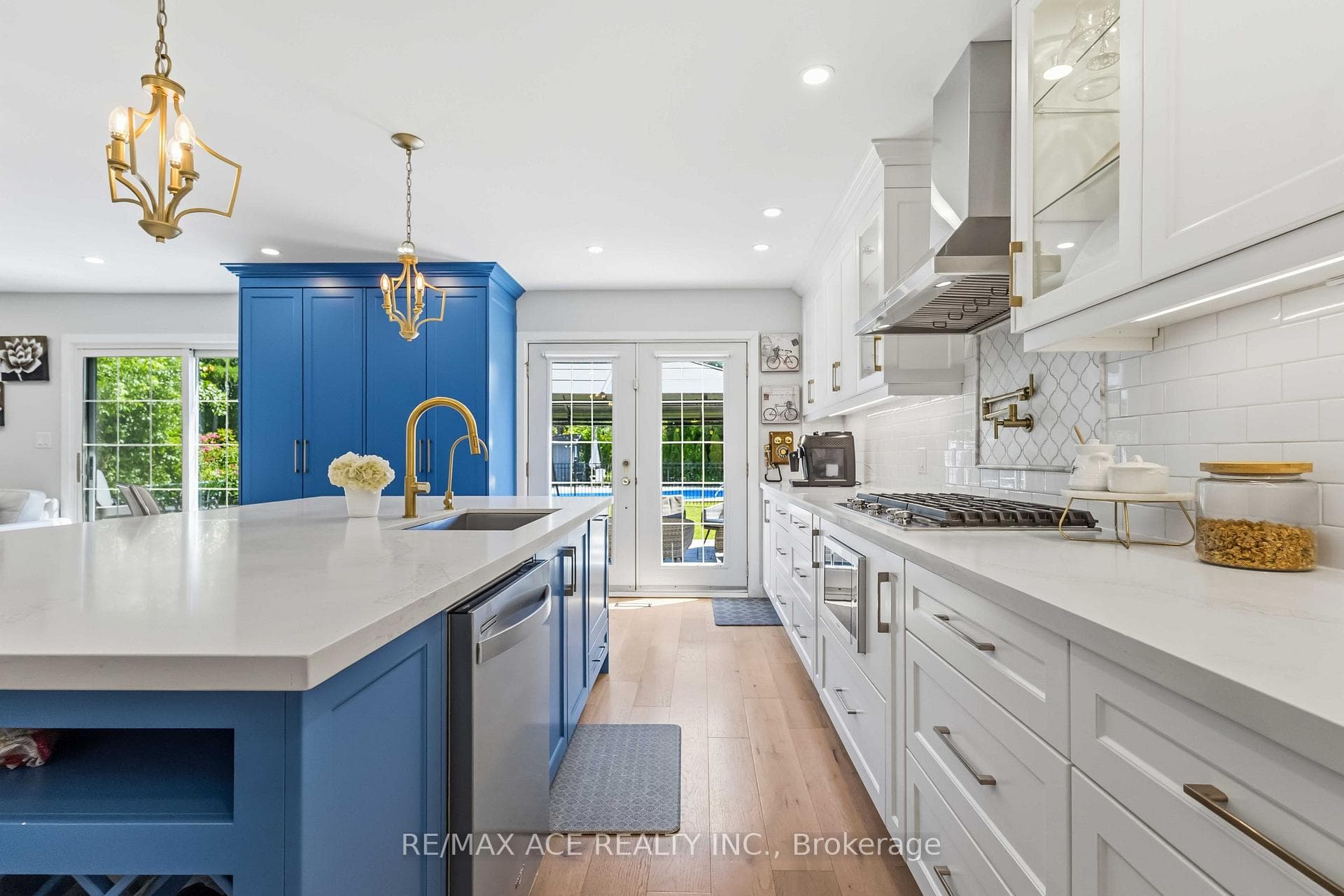 19 Barker Court photo 14