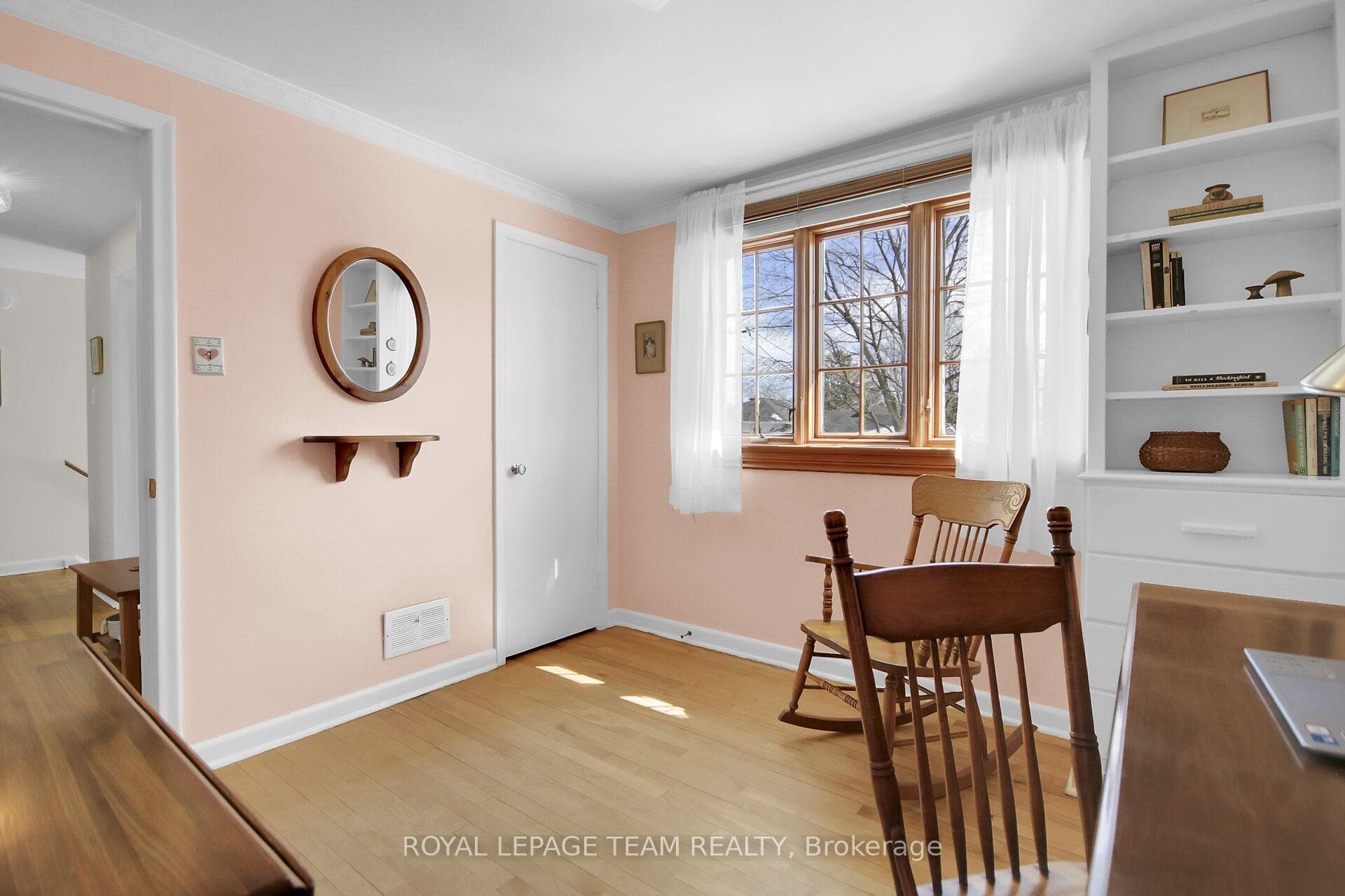 1179 Albany Drive photo 24
