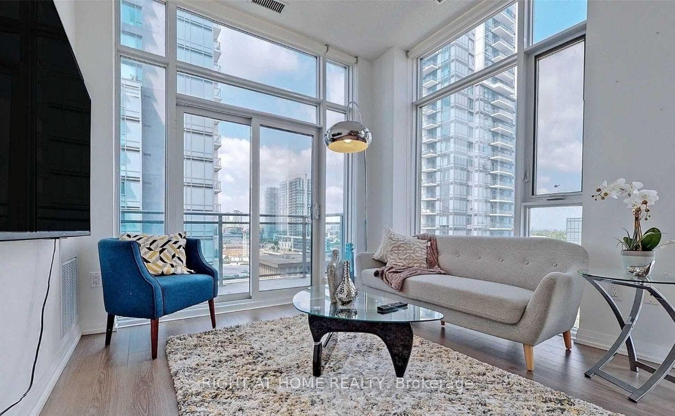 55 Ann O'Reilly Road Unit PH23 photo 6