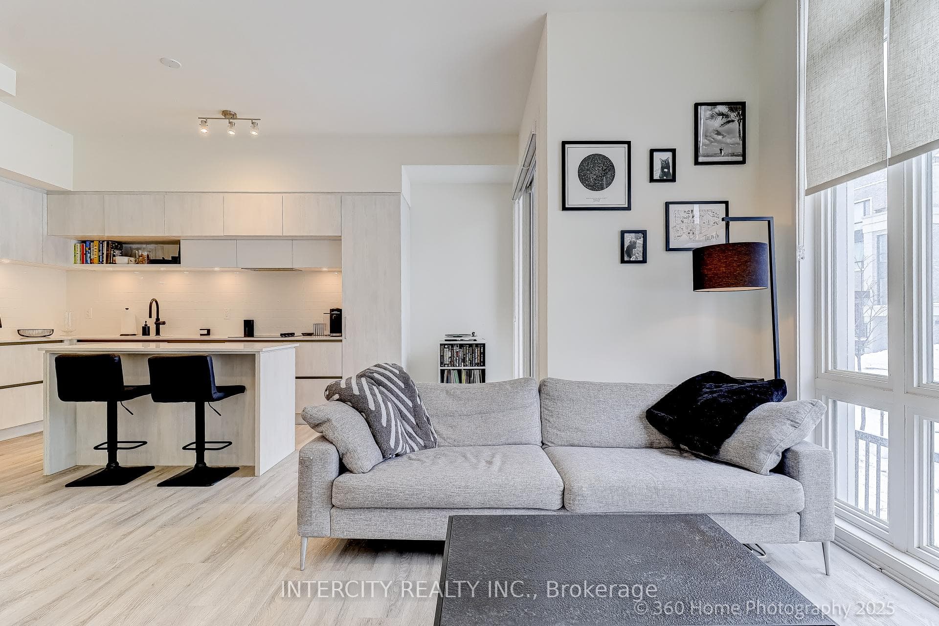 11 David Eyer Road Unit 1505 photo 3