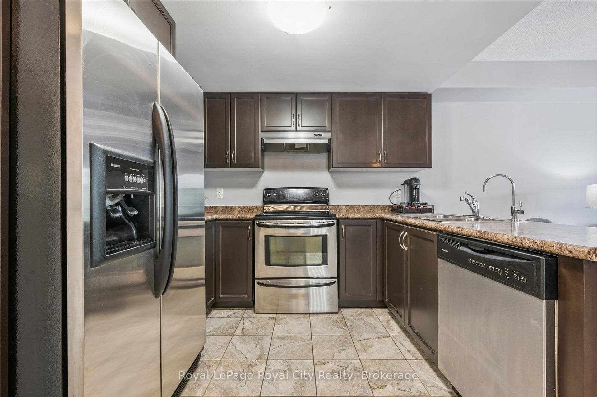 67 Kingsbury Square Unit 111 photo 16