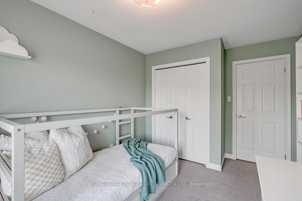 2401 Old Brompton Way photo 29