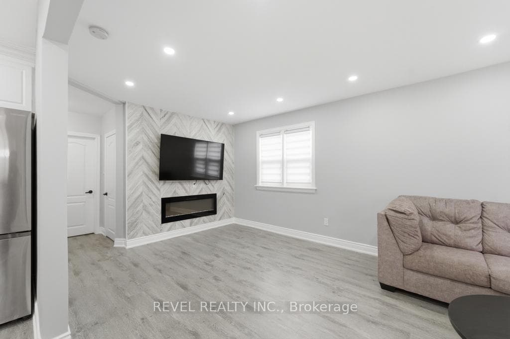 44 Jefferson Avenue photo 40