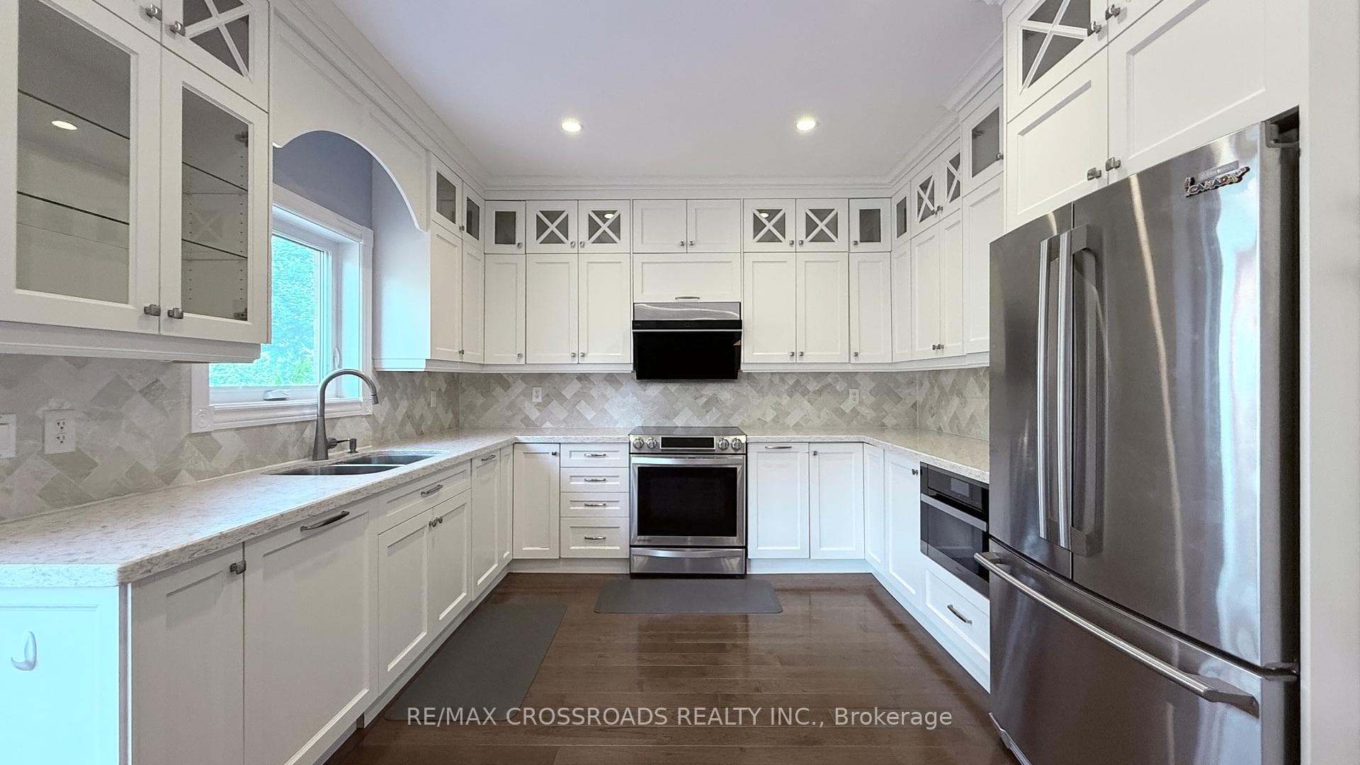 72 Skywood Drive photo 16
