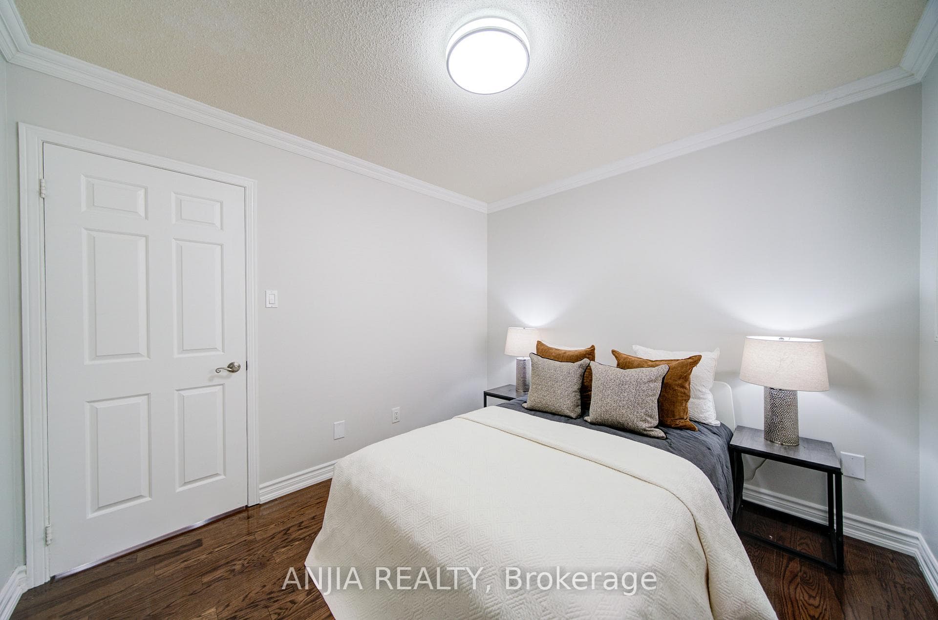 70 Briarwood Road photo 25