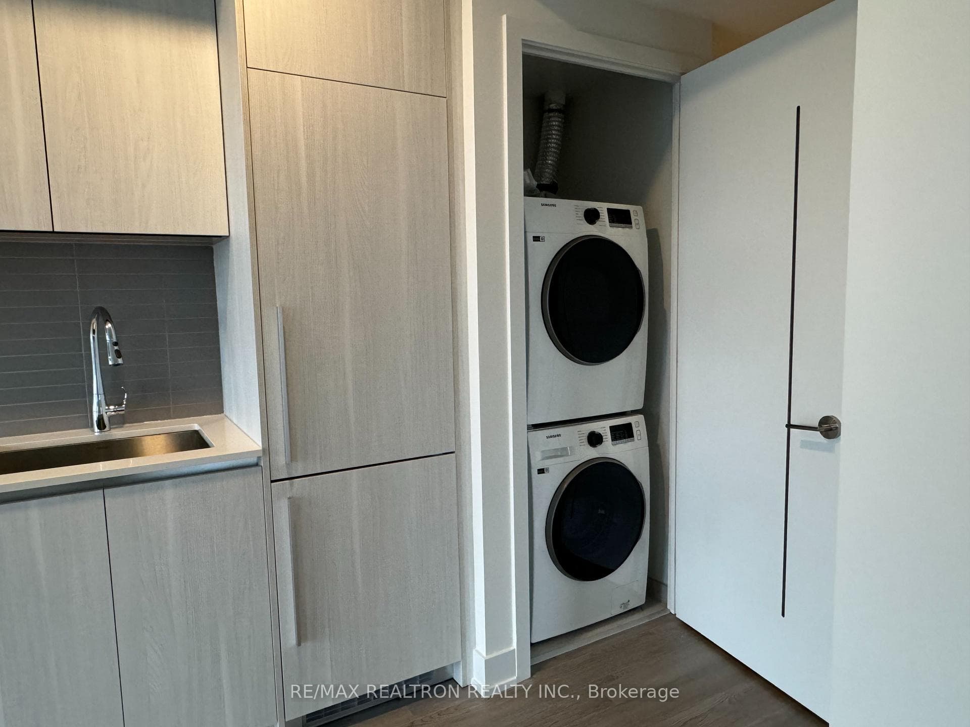 8 Cumberland Street Unit 1508 photo 12