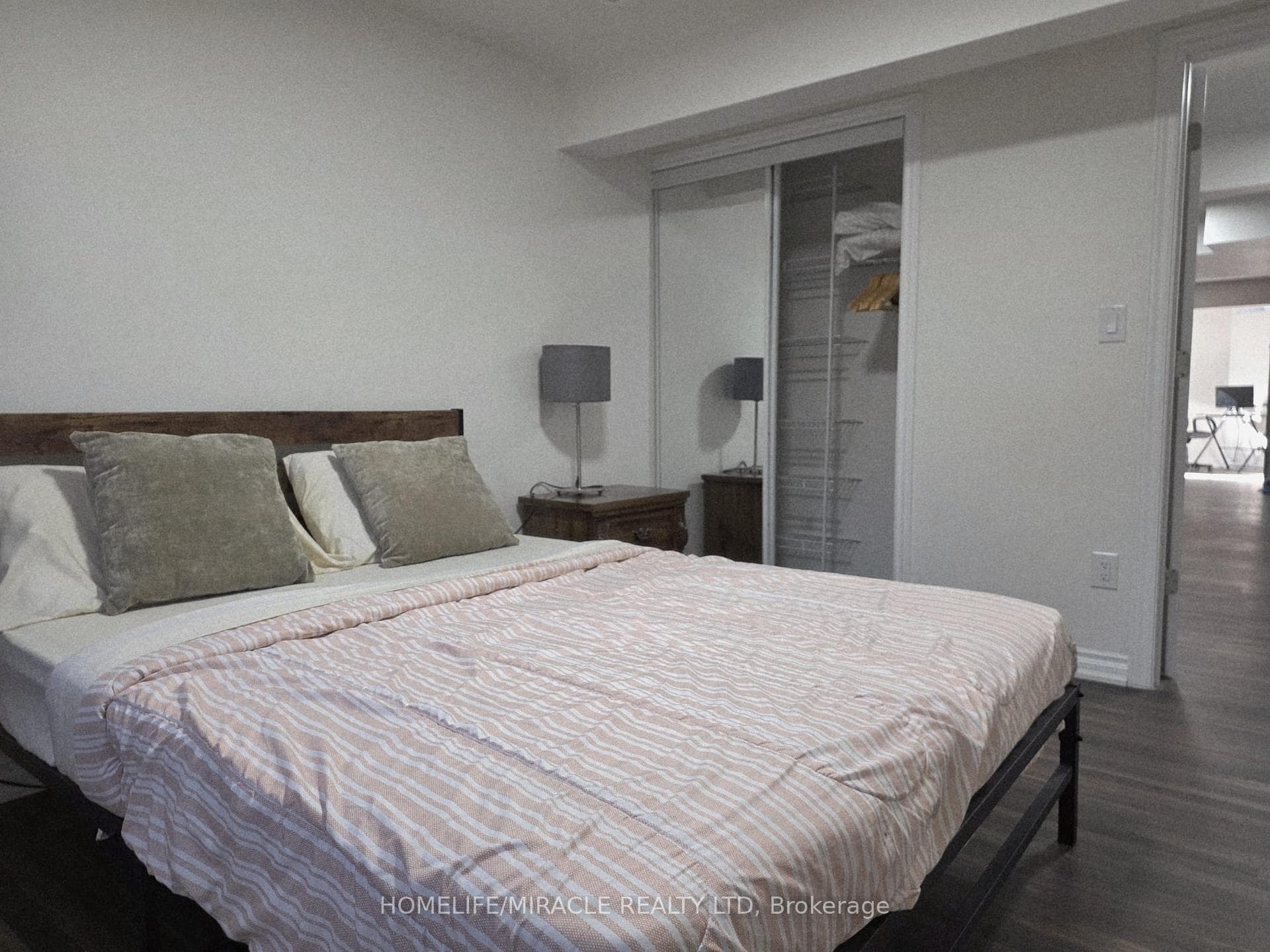 23 Thistledown Crescent photo 13