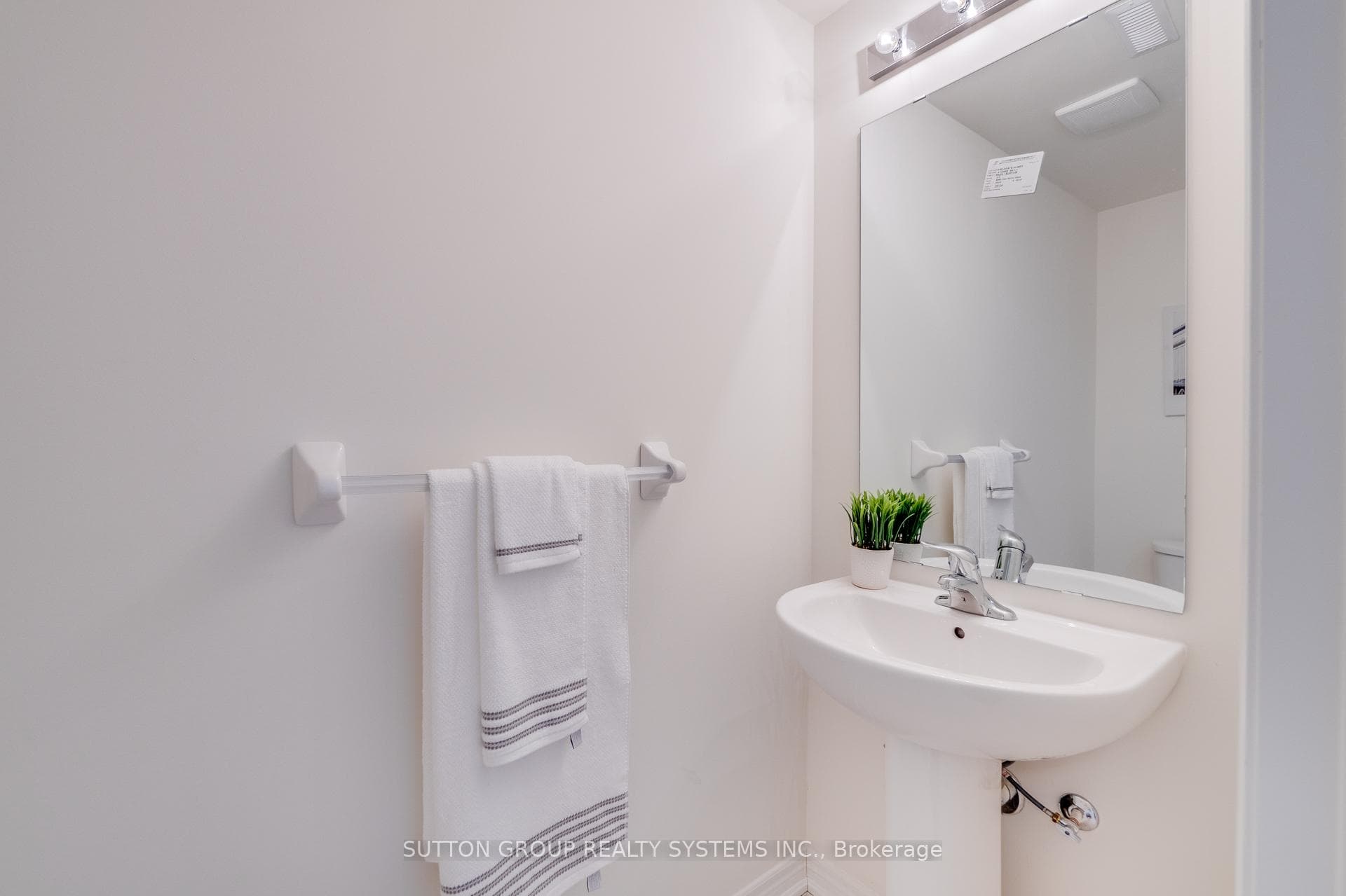 412 Salem Road photo 25