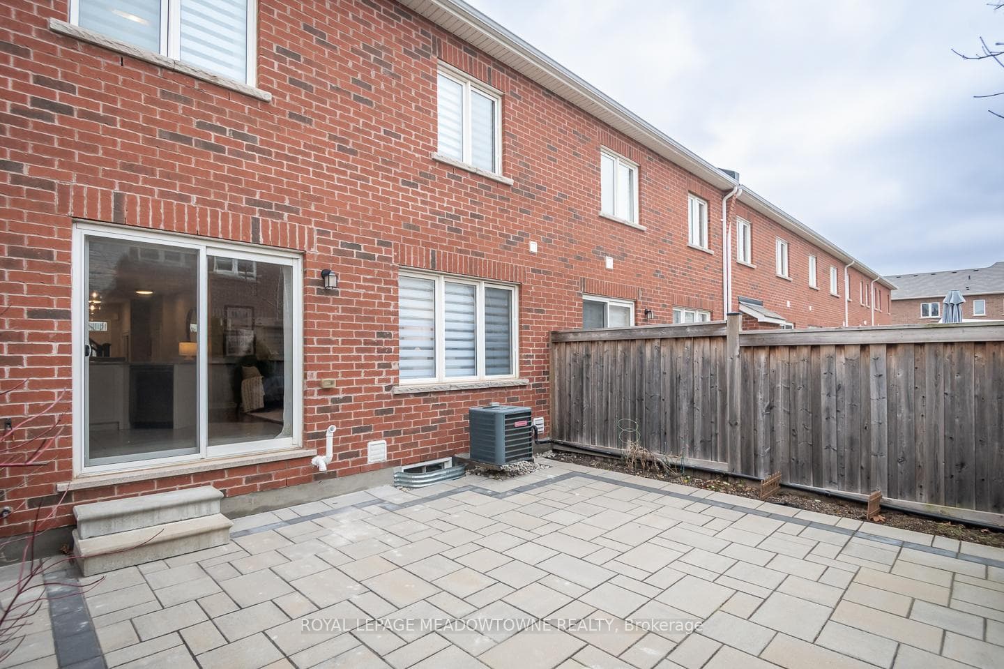 1667 Clitherow Street photo 38