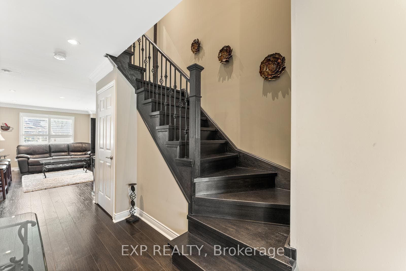 46 Waterbury Street photo 21