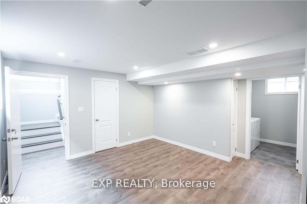 19 Loon Avenue Unit Lower Level photo 12
