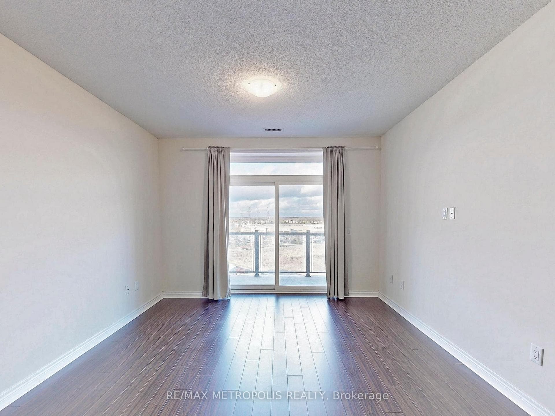 39 New Delhi Drive Unit 622 photo 4