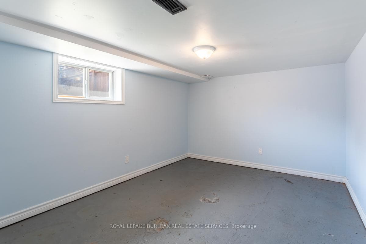 64 Glendale Avenue photo 23