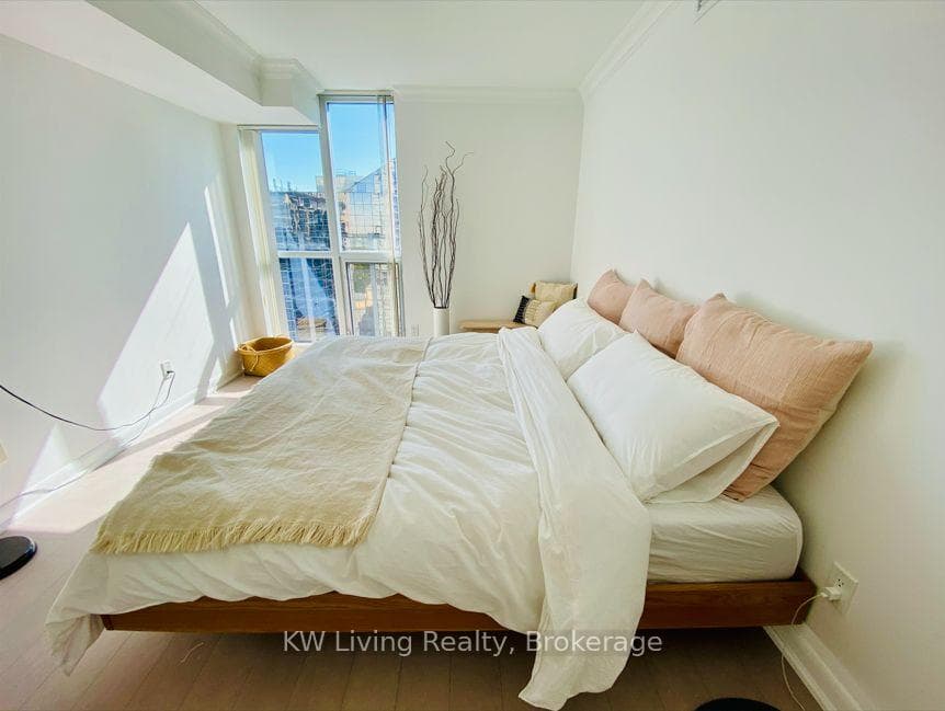 4978 Yonge Street Unit 2903 photo 4