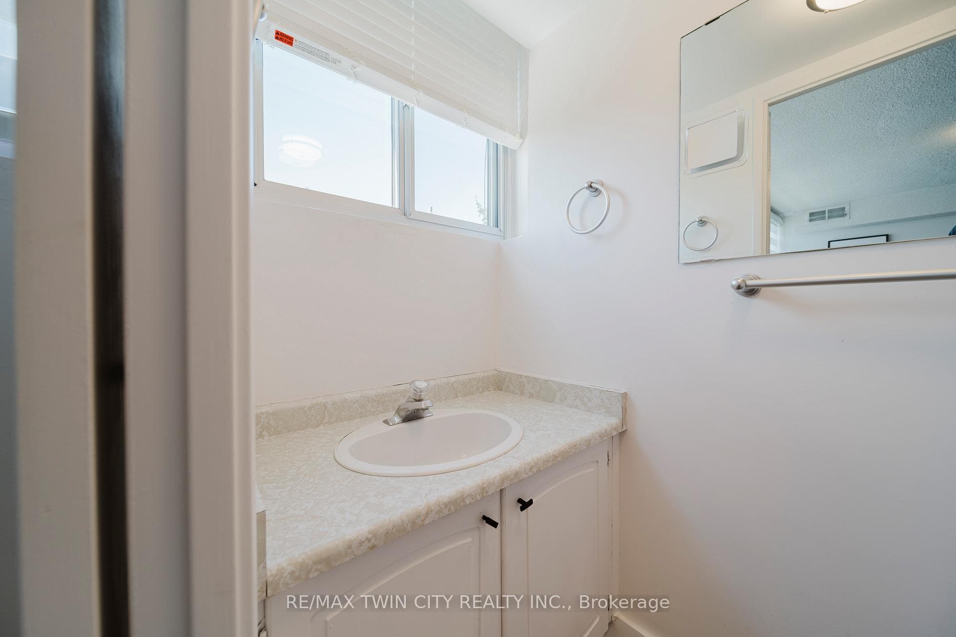 375 King Street Unit 306 photo 32