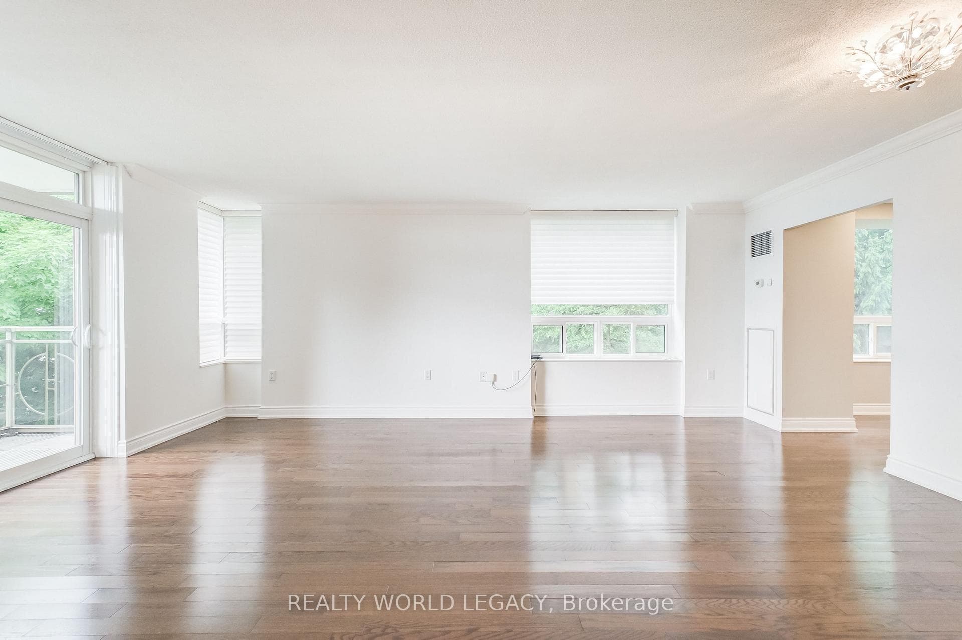 100 Burloak Drive Unit 1211 photo 17