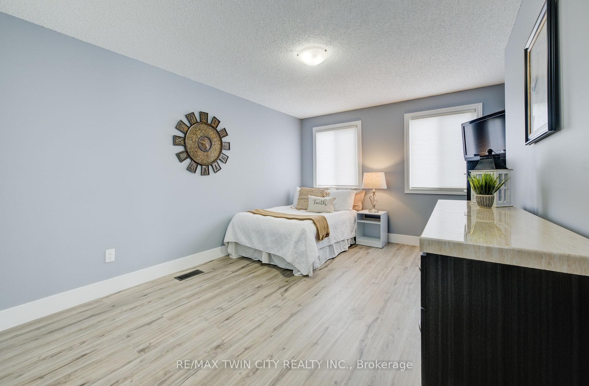 308 Blackwell Drive photo 20