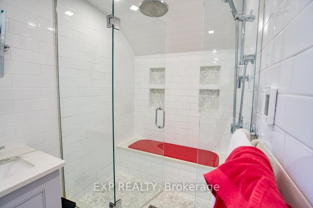 22 Mount Pleasant Avenue photo 33
