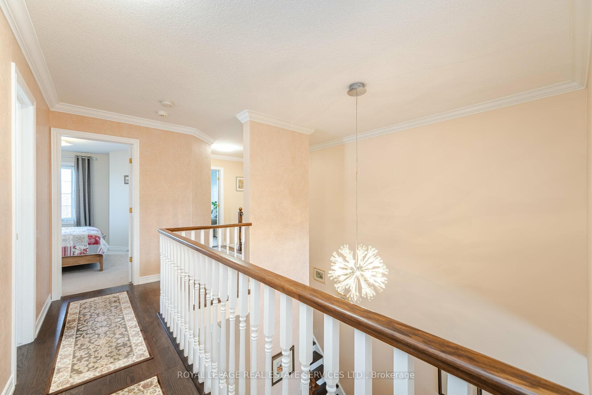 1393 Treeland Street photo 18