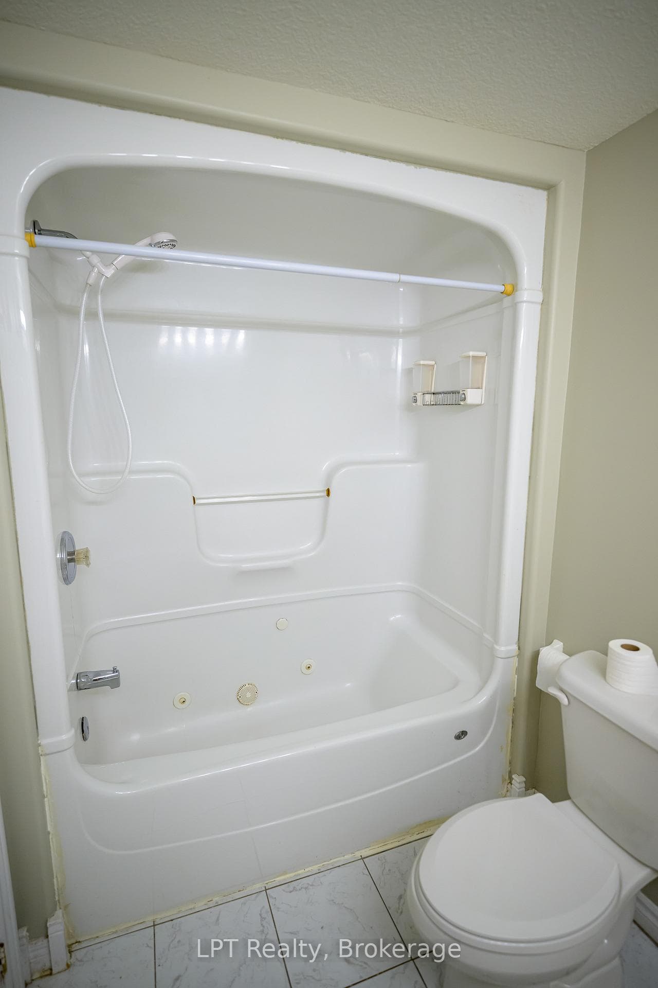 317 Queen Street Unit 103 photo 19