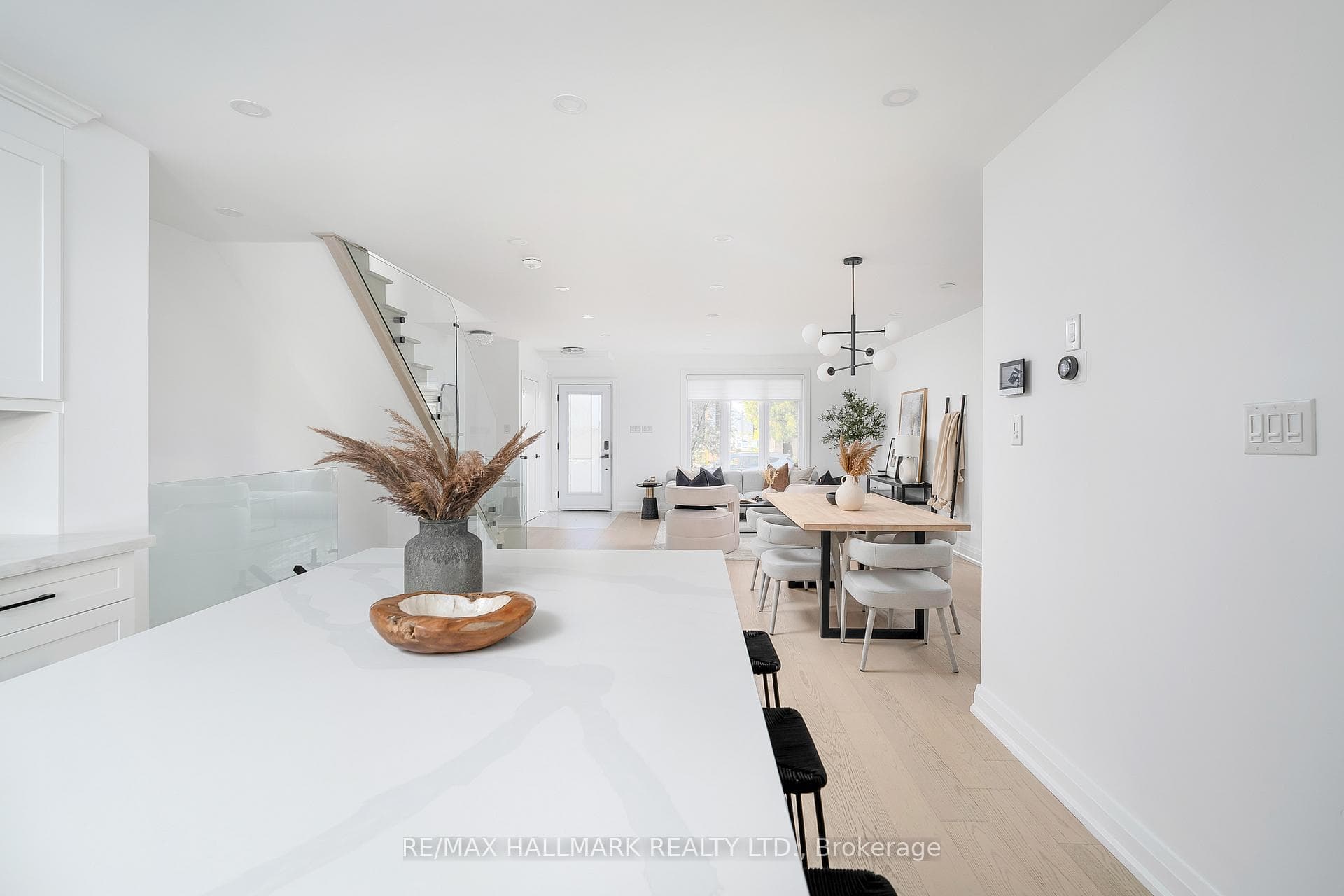 3 Thyra Avenue photo 20