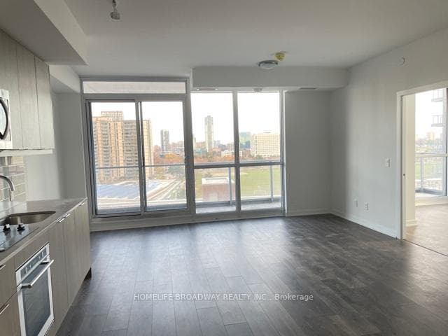 38 Forest Manor Road Unit 804 photo 4