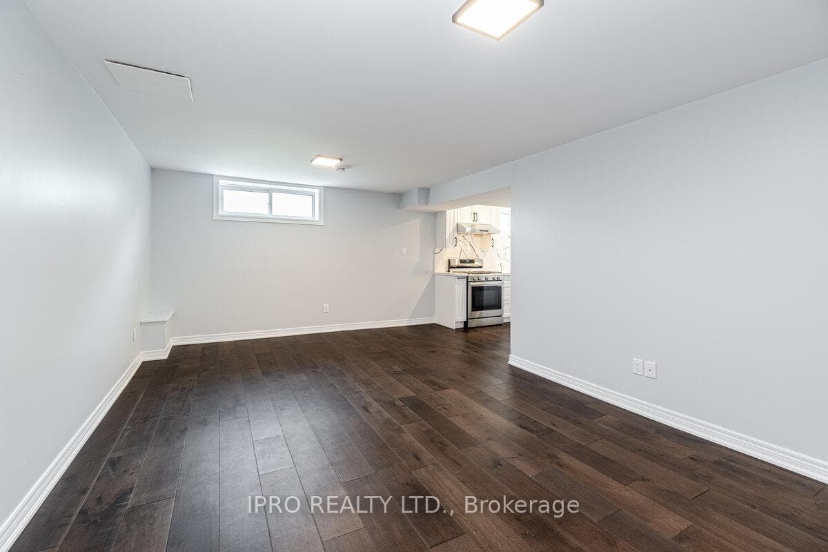 295 Sandwell Drive photo 28