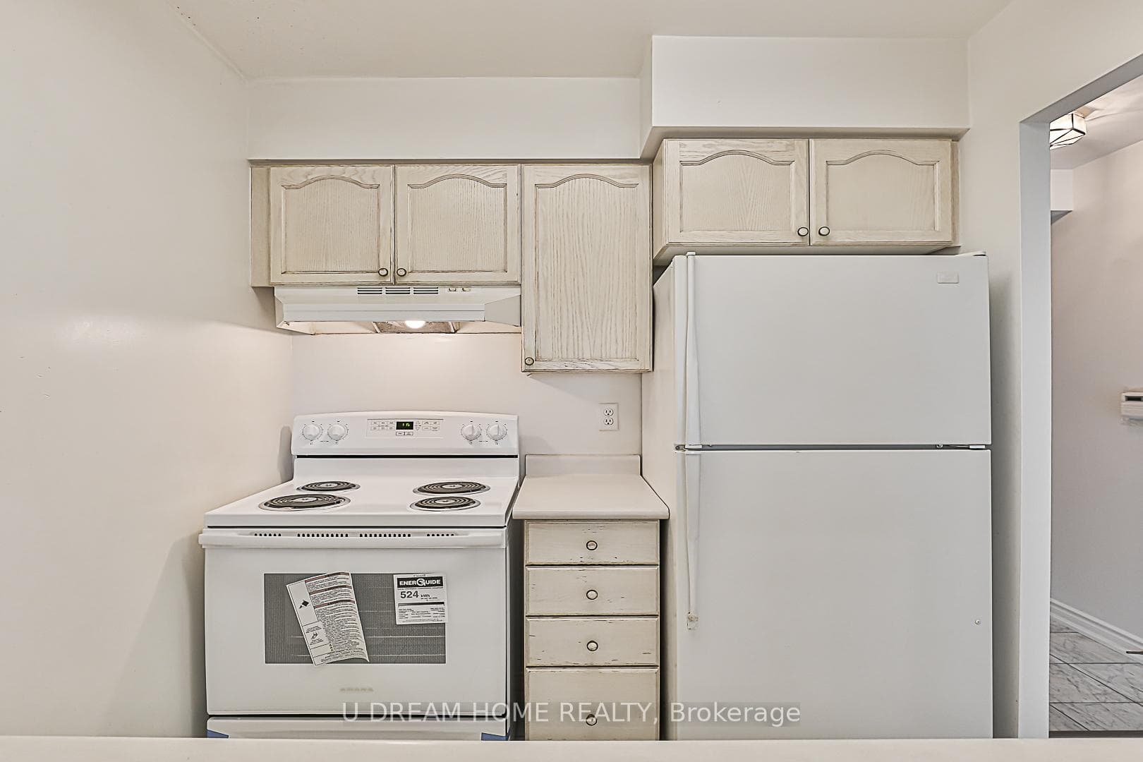 1 Pemberton Avenue Unit 605 photo 13