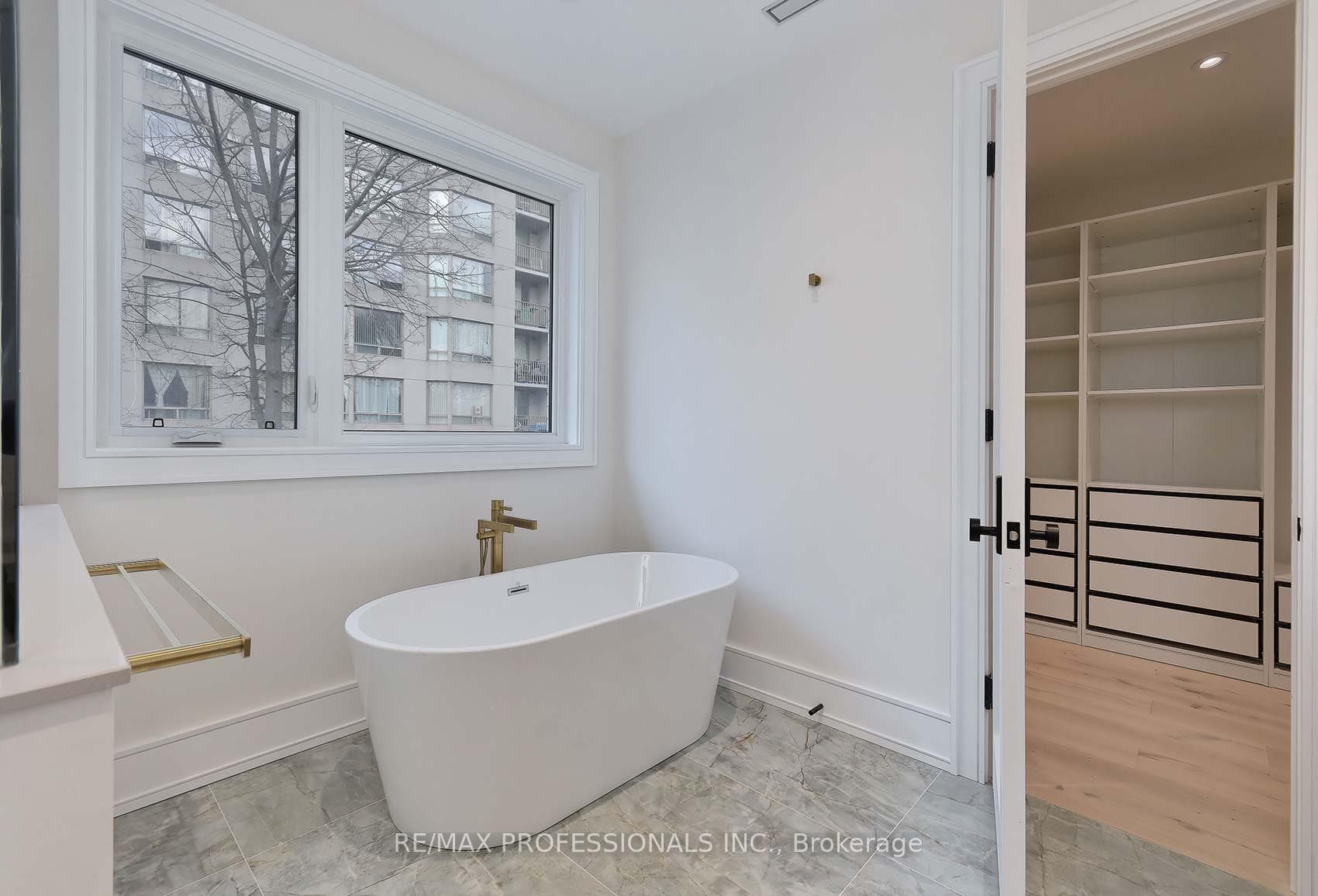18 Fairholme Avenue photo 17