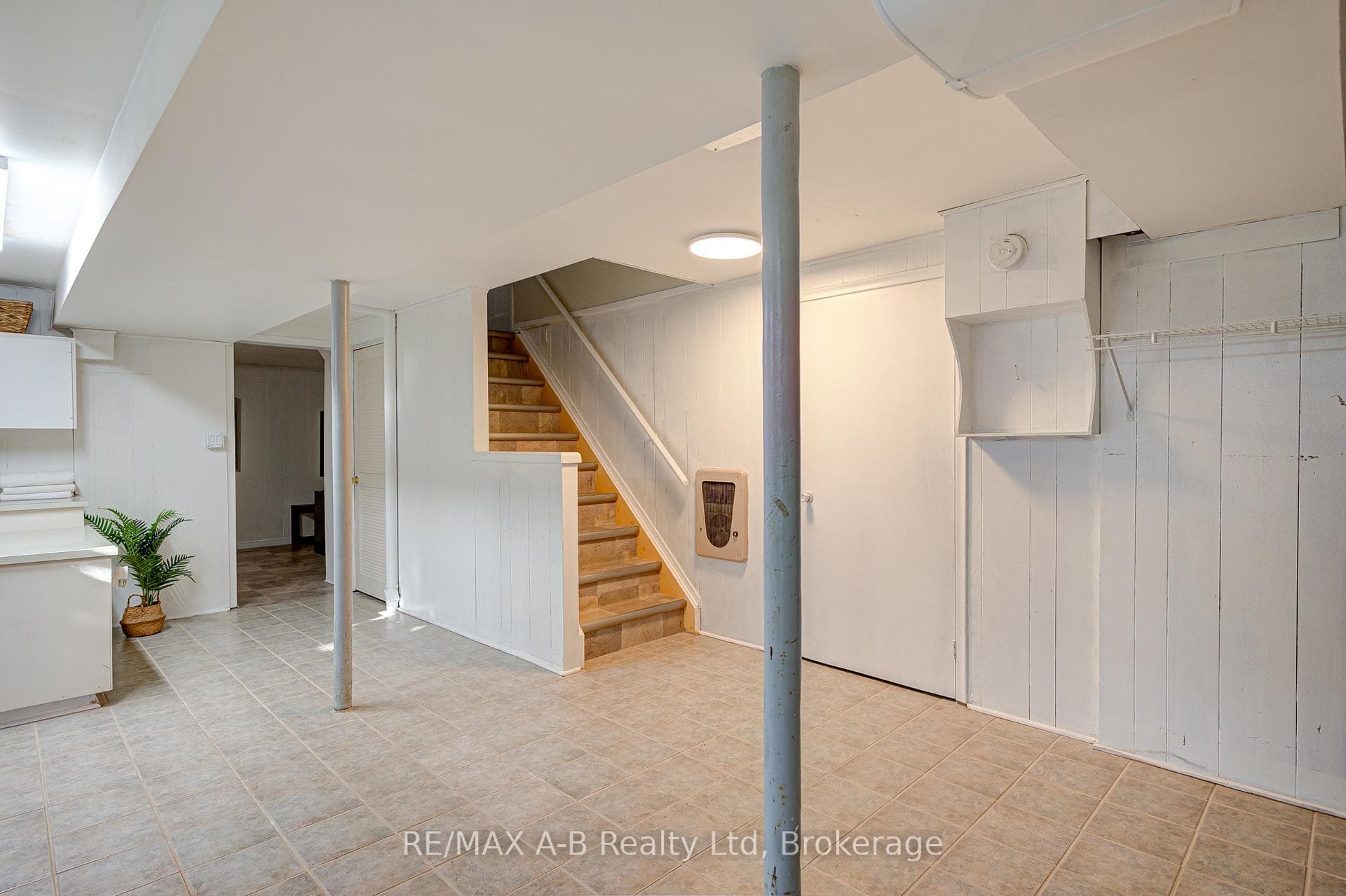 248 Huntingdon Avenue photo 34