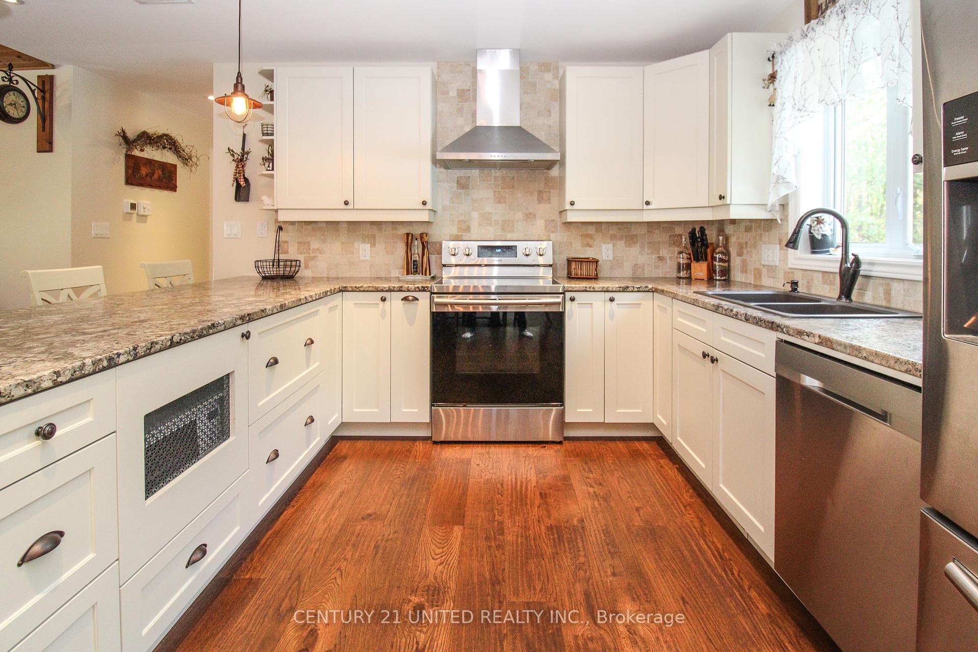 47 Darling Drive photo 9