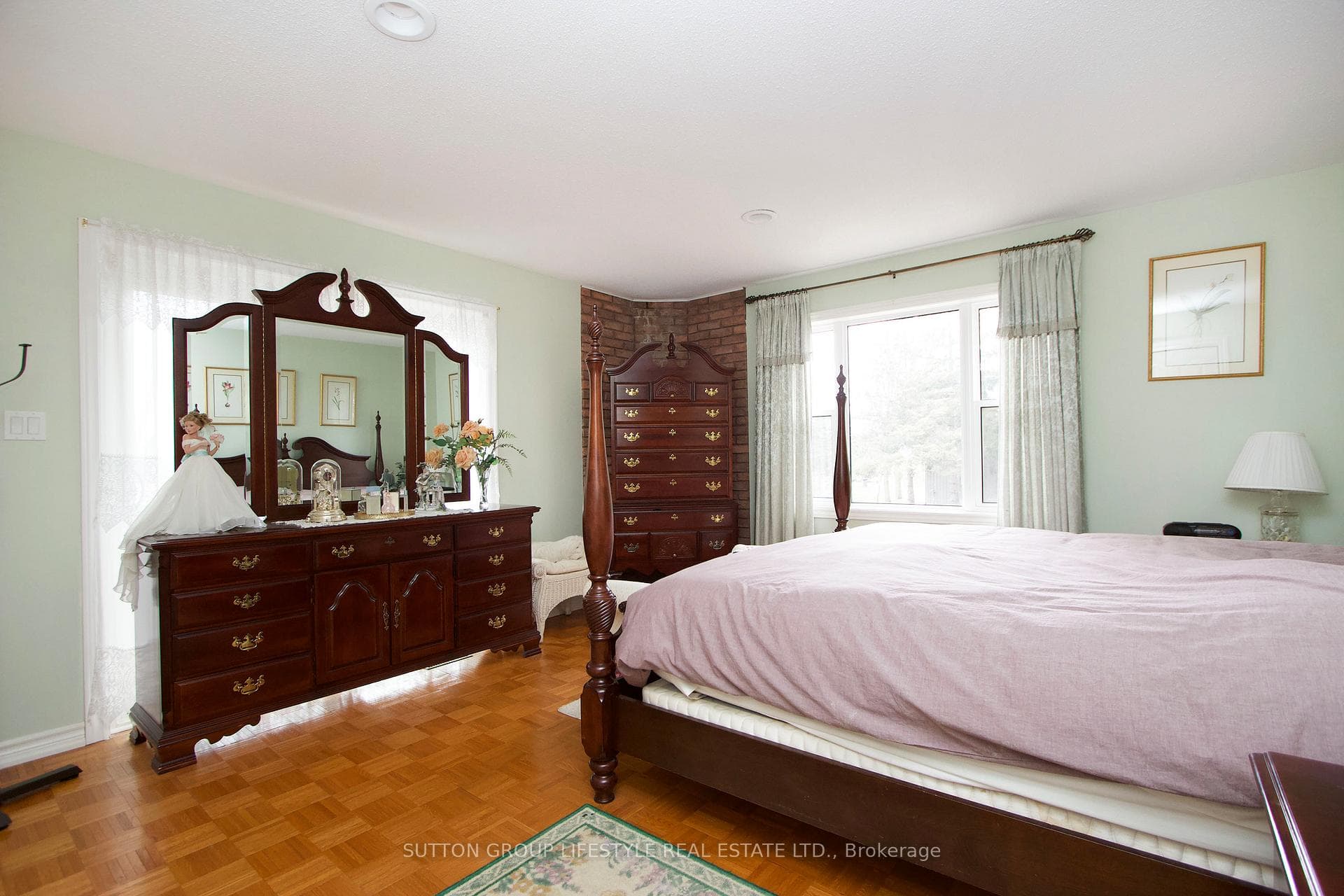 5460 HALLS Road photo 18