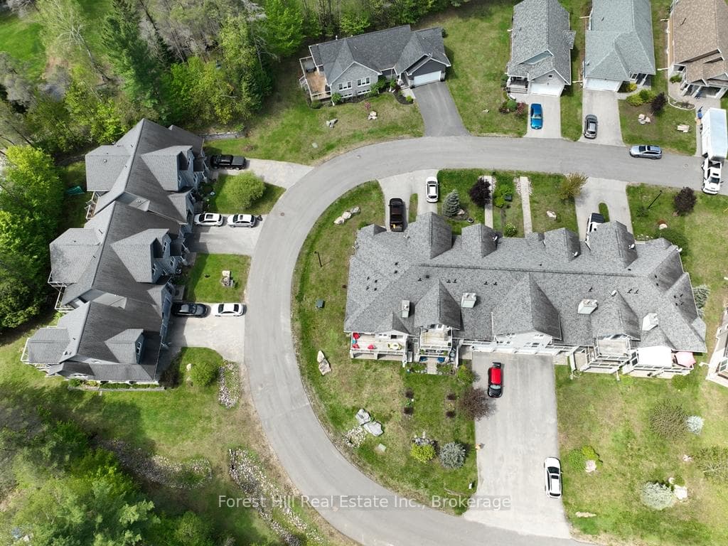 38 Webb Circle Unit 6 photo 4