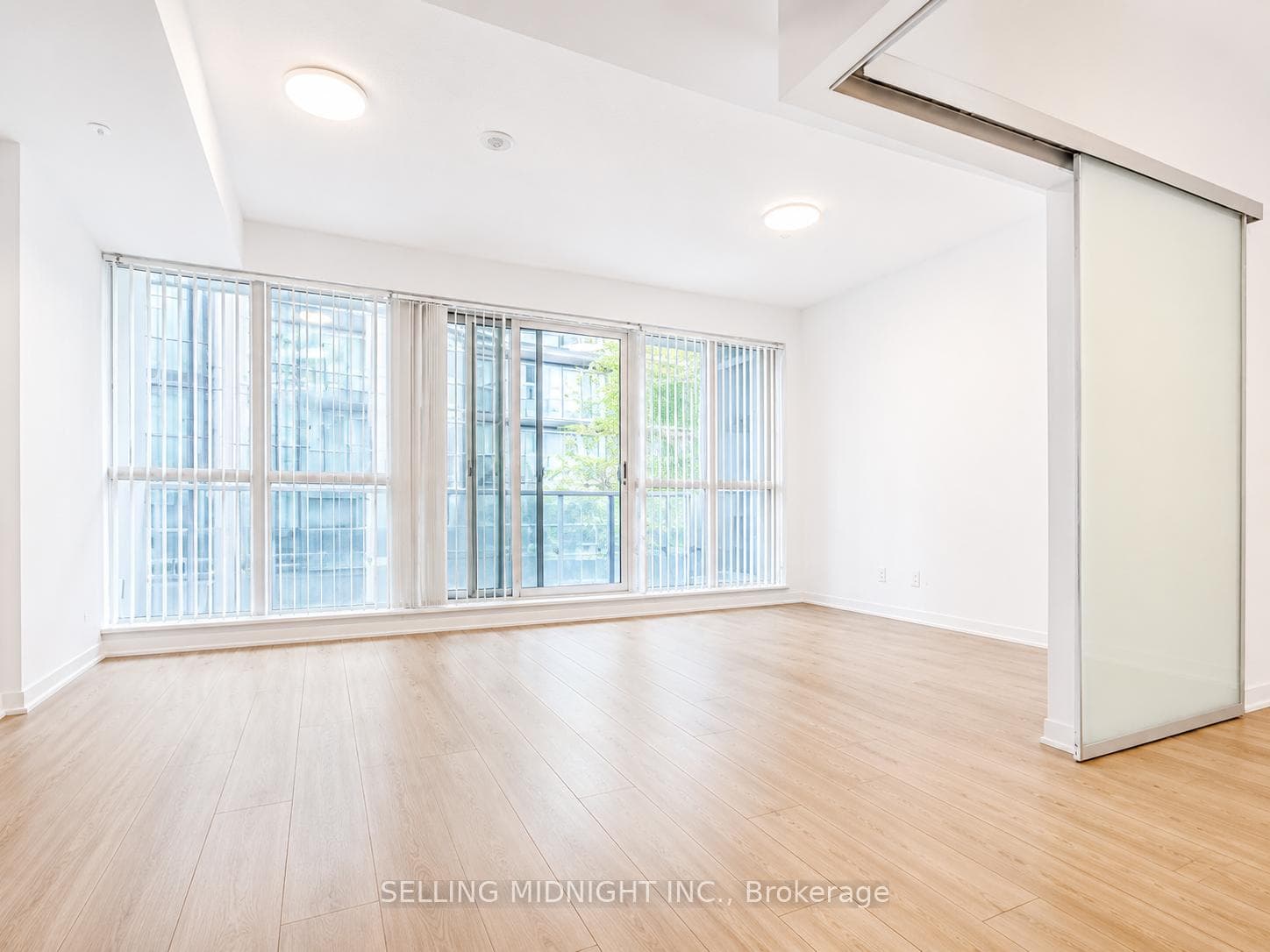 150 East Liberty Street Unit 1105 photo 6