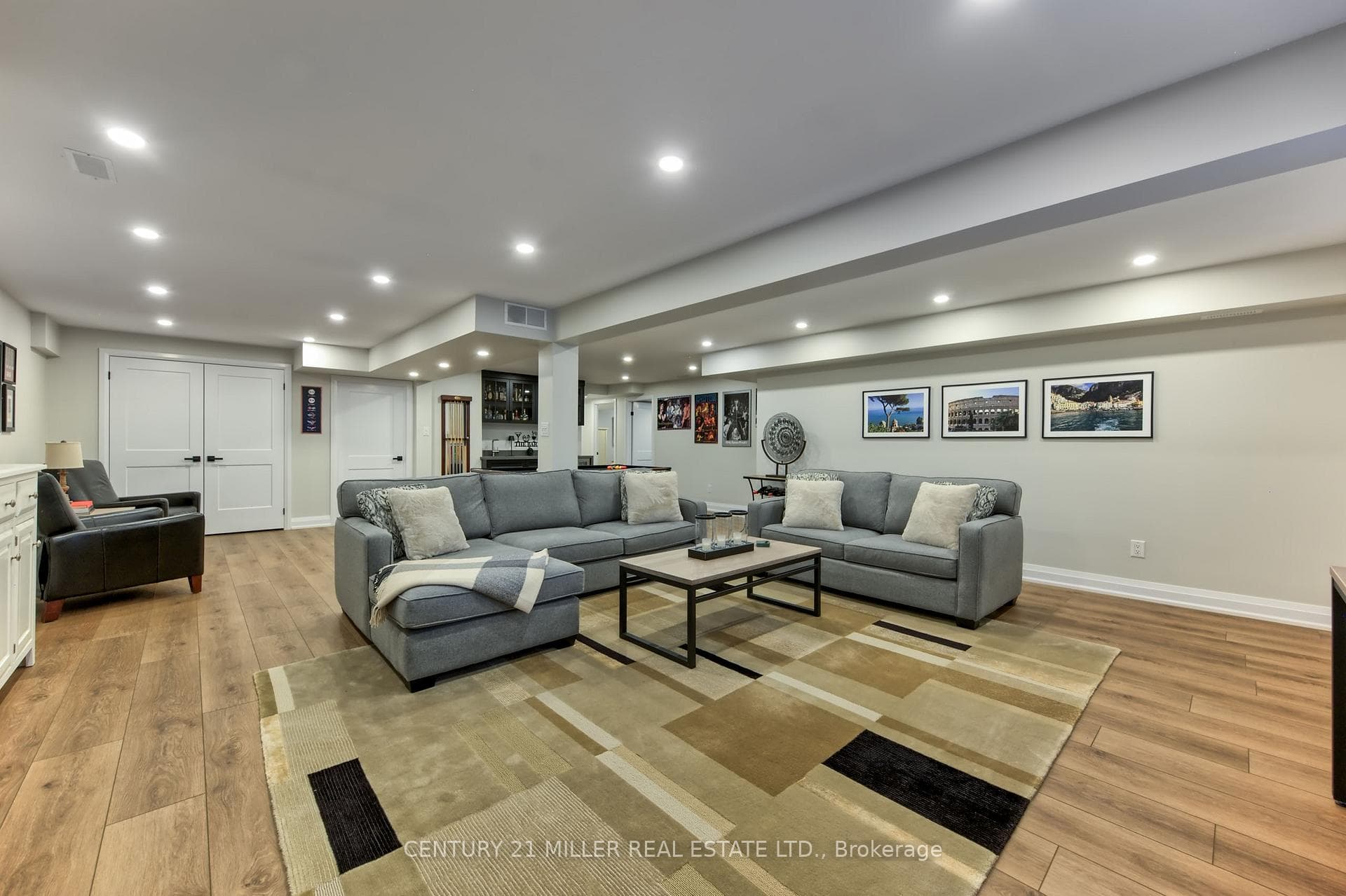 108 Winston Street photo 24