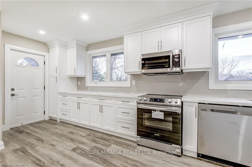7775 Beaverdams Road photo 10
