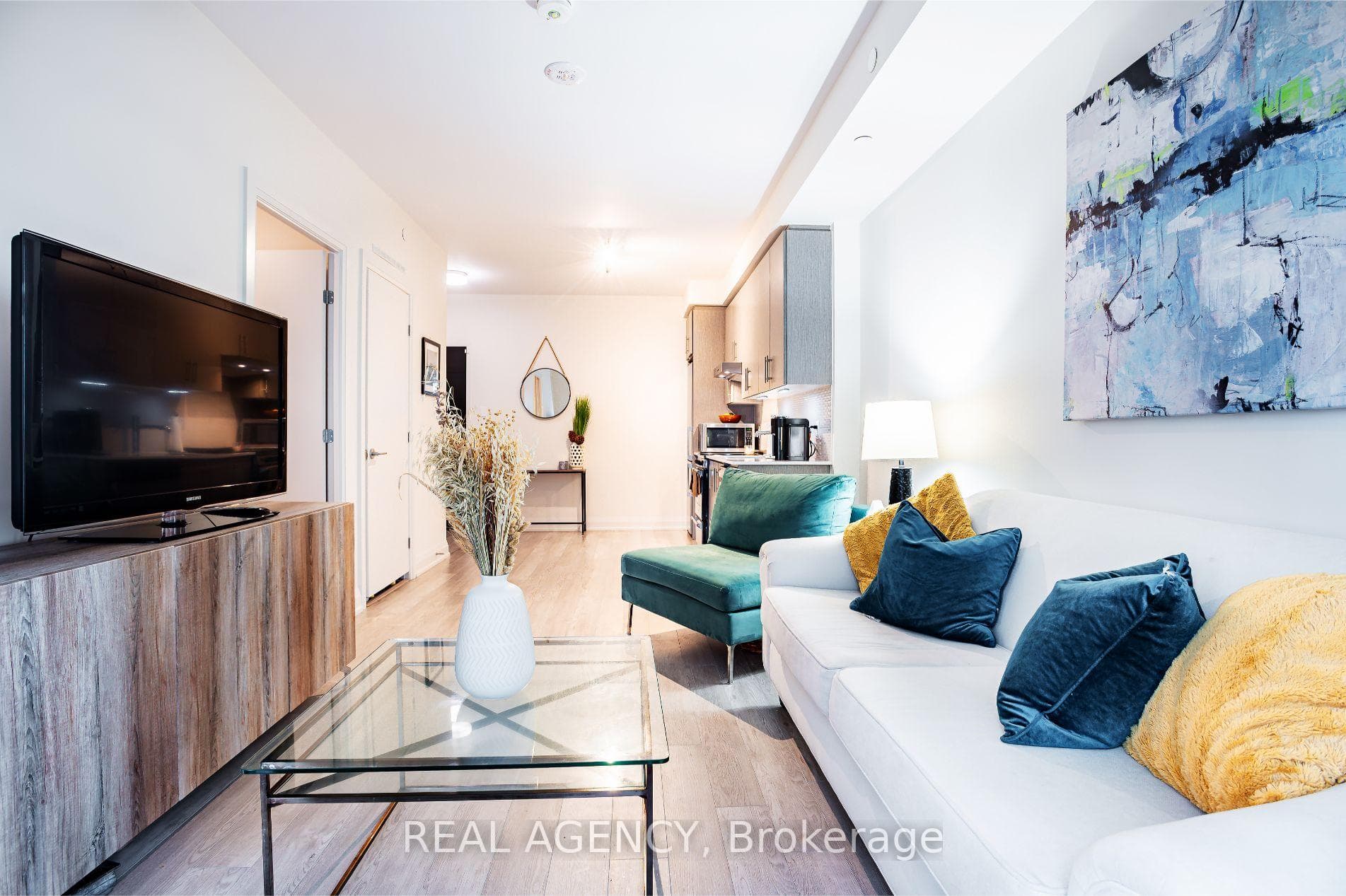 212 King William Street Unit 711 photo 1