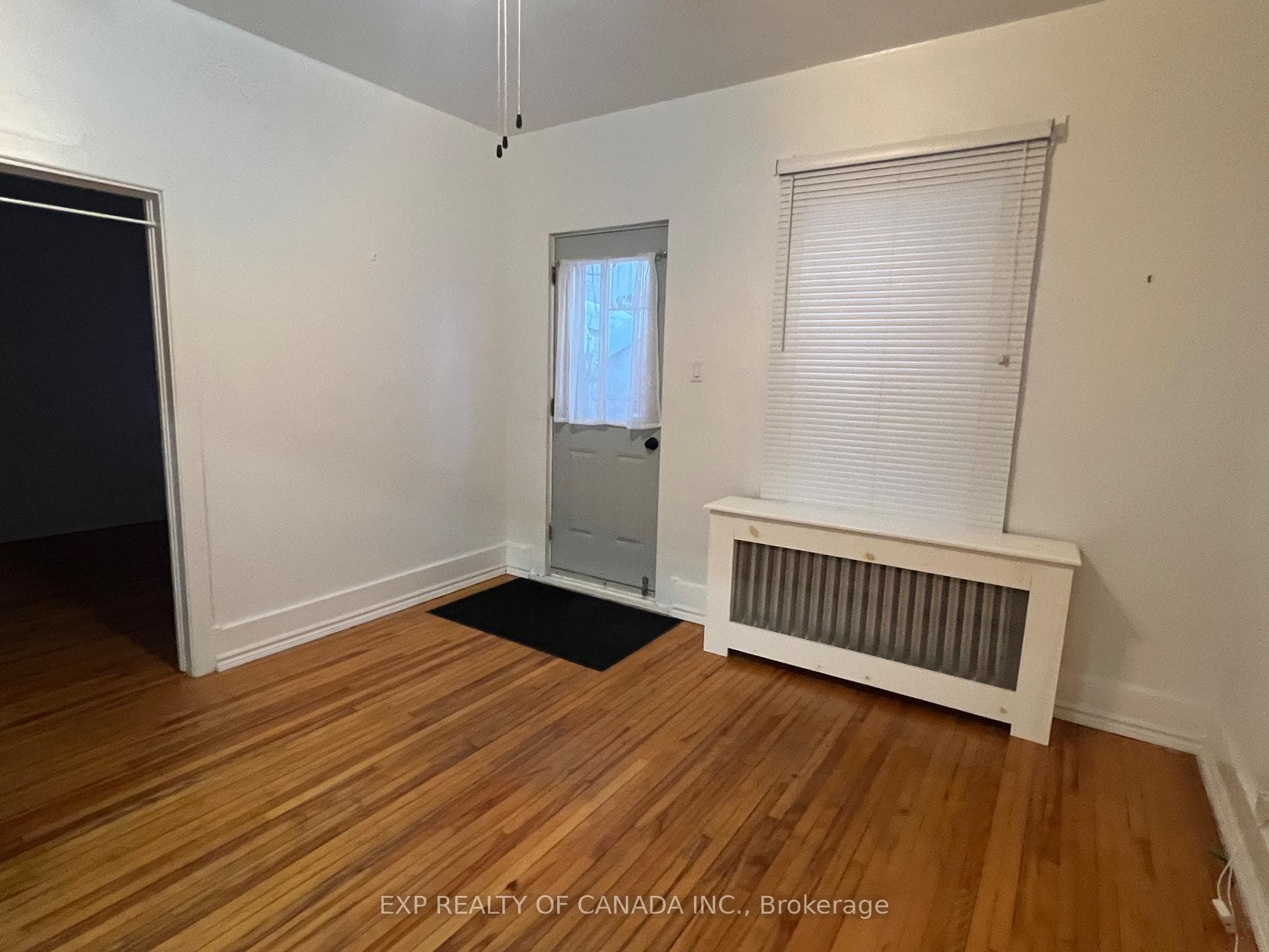 82 Dwyer Avenue Unit 2 photo 4