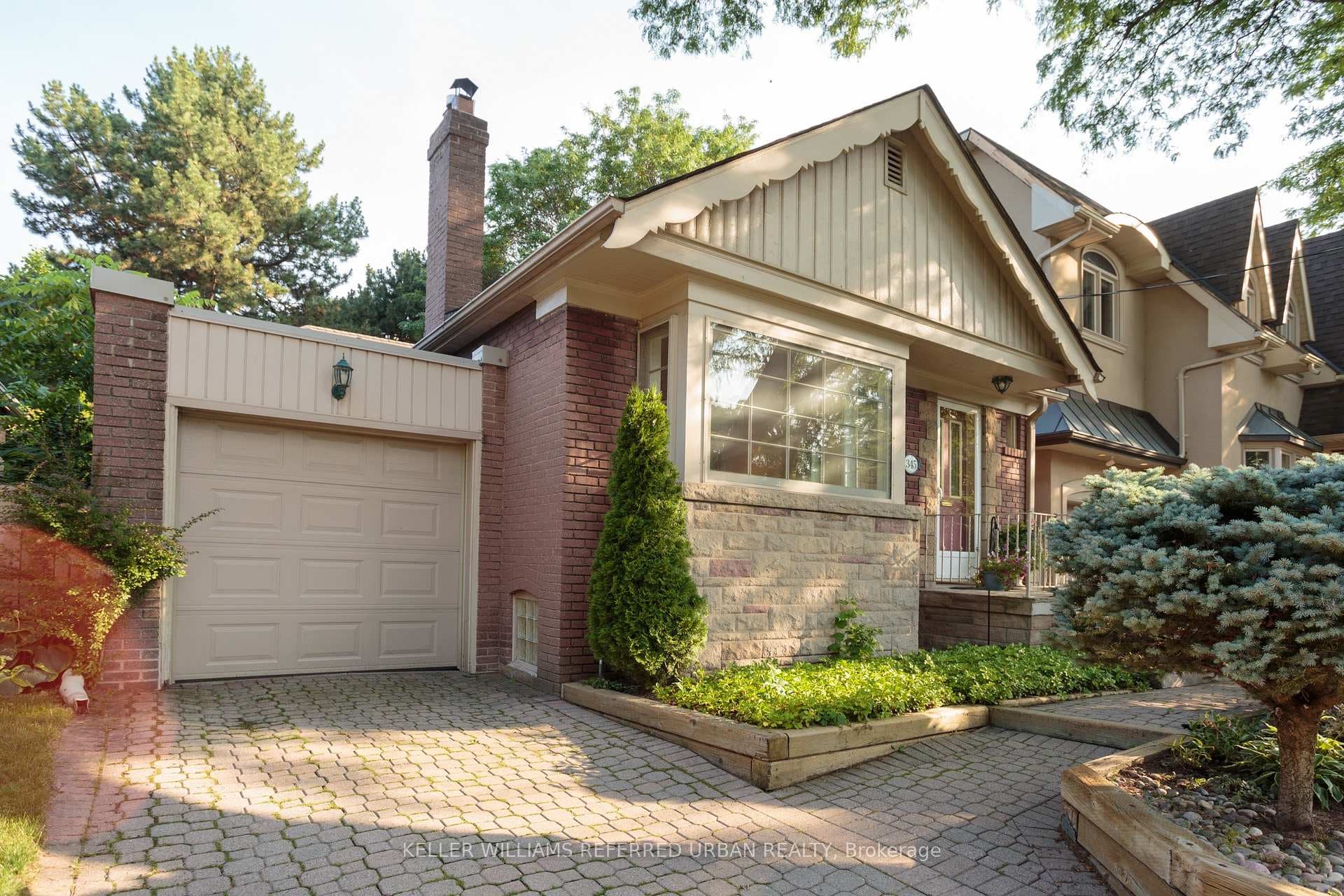 345 Moore Avenue photo 1