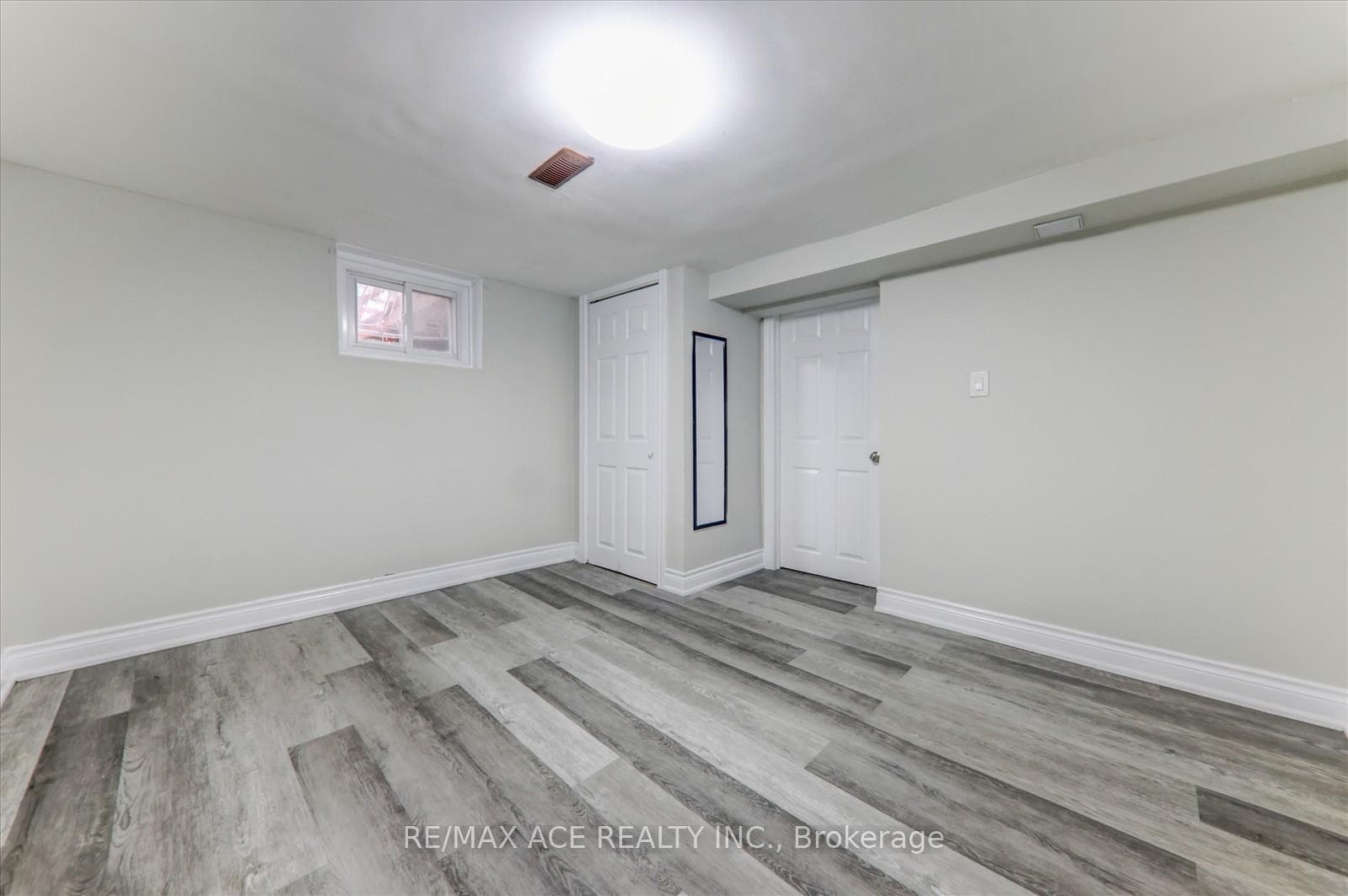 5 Willowlea Drive photo 36