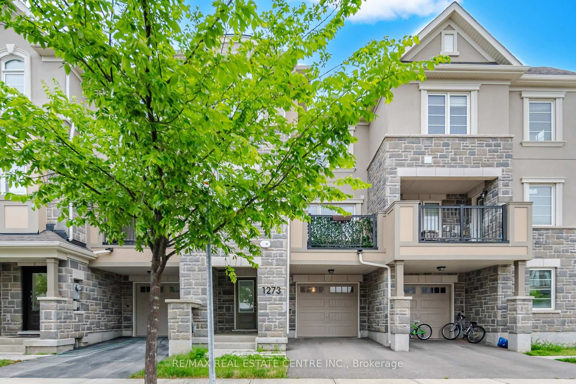 1273 Hop Place photo 2