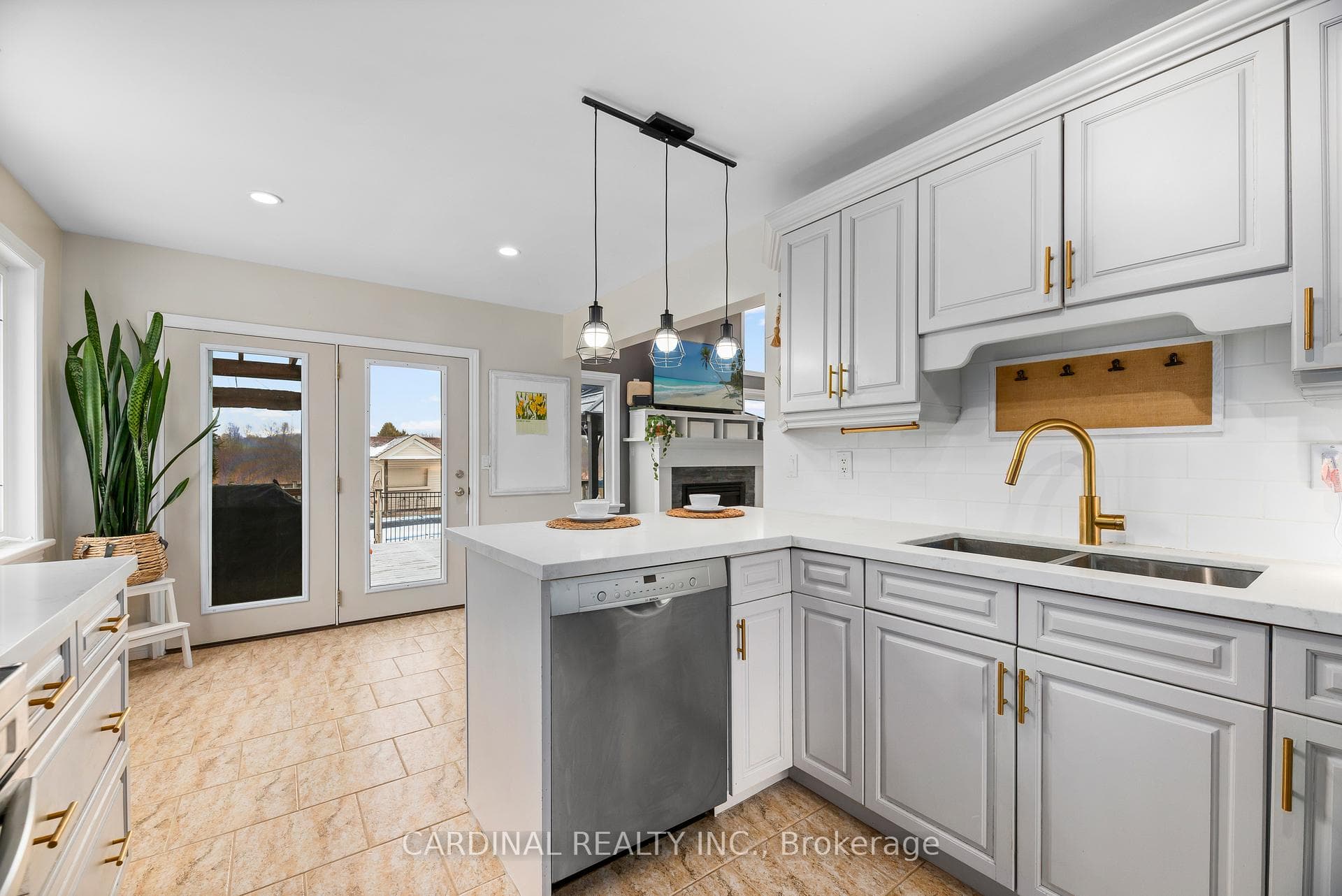 241 Archer Road photo 21