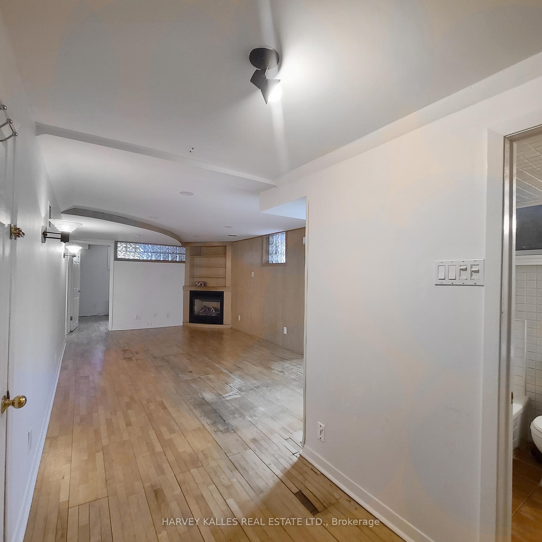 98 Lowther Avenue Unit Lower photo 3