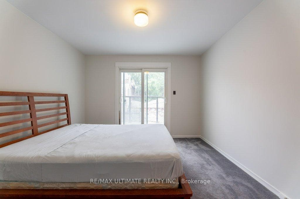 76 Sussex Avenue photo 23