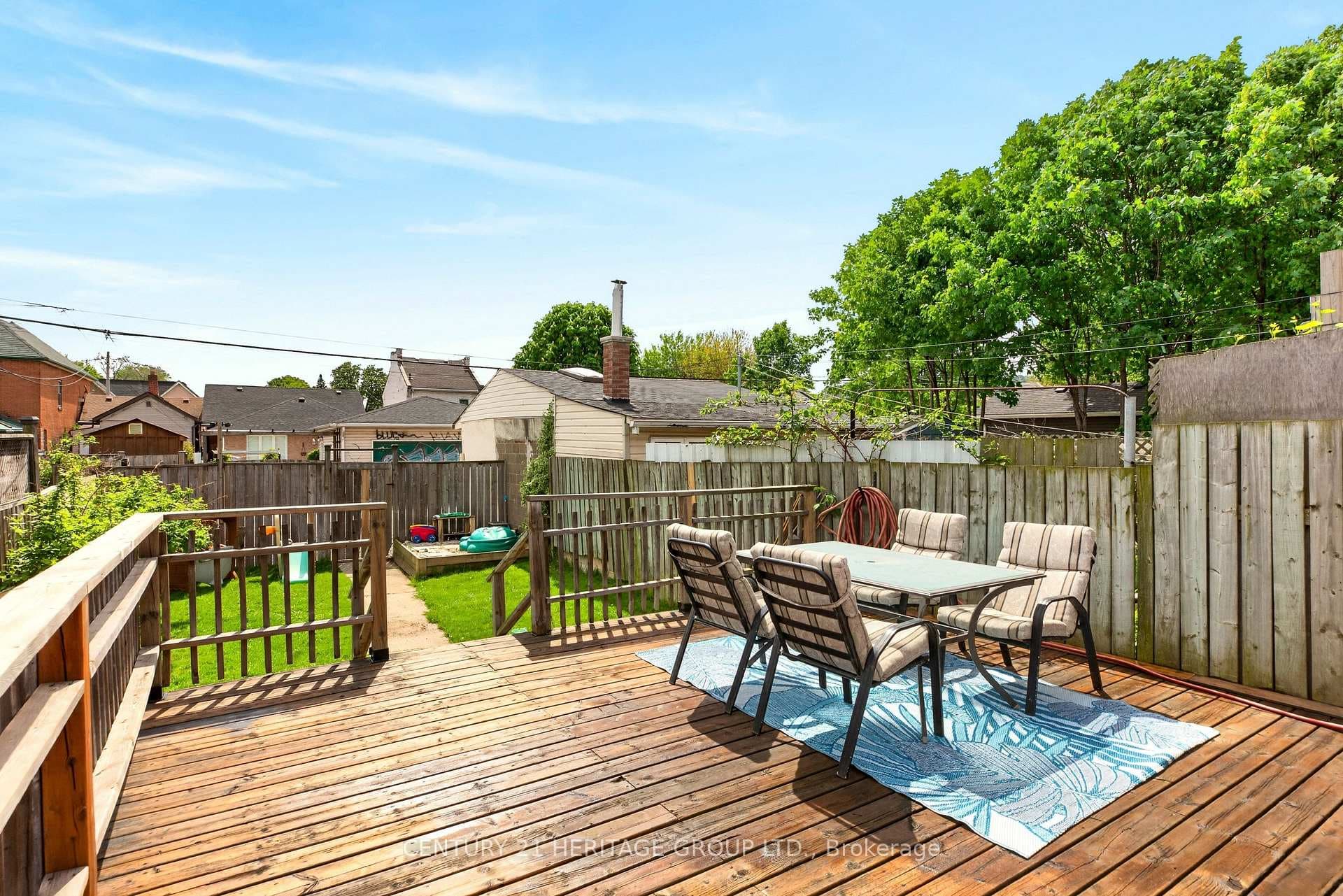 62 Emerald Street photo 36
