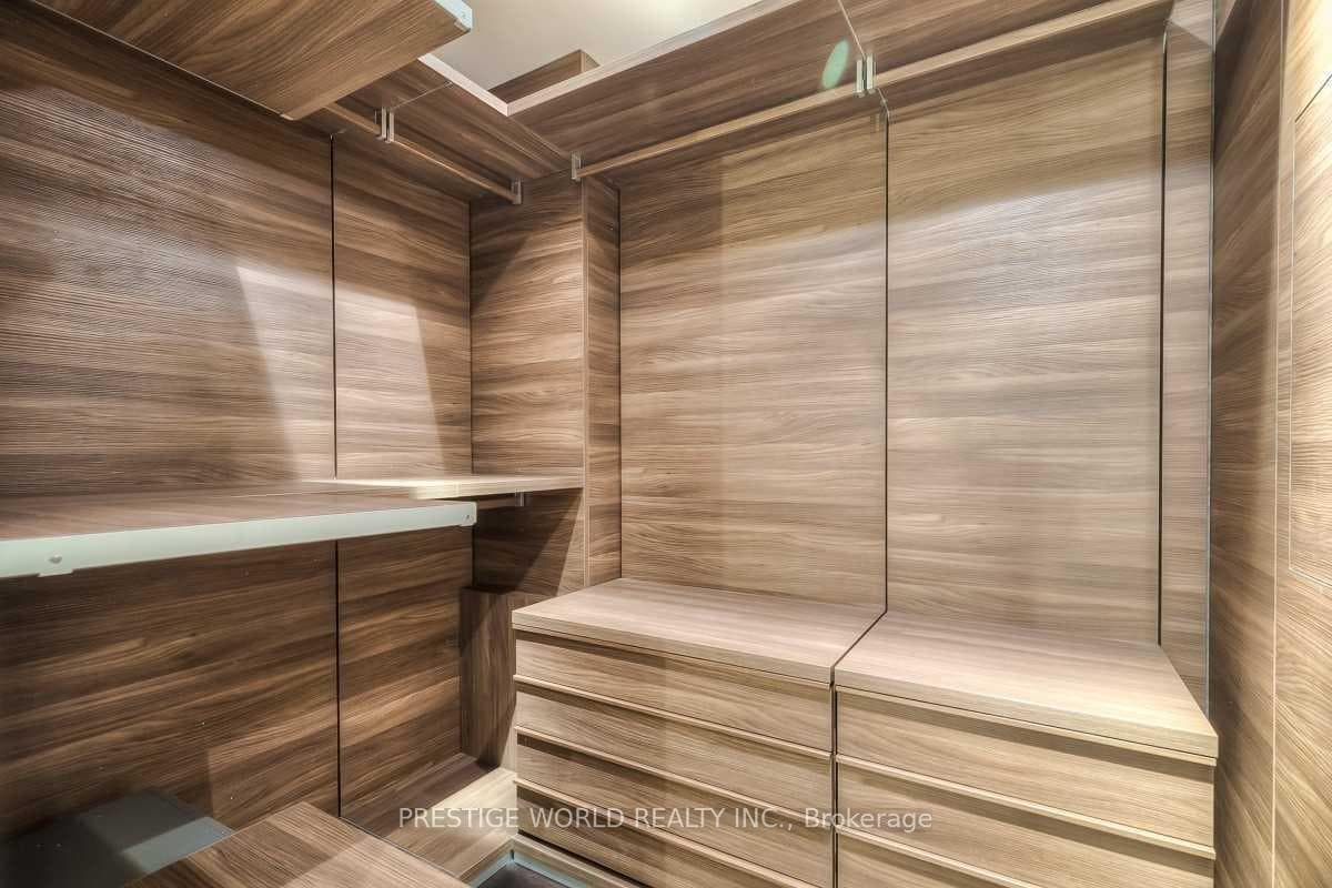 80 Yorkville Avenue Unit 302 photo 11