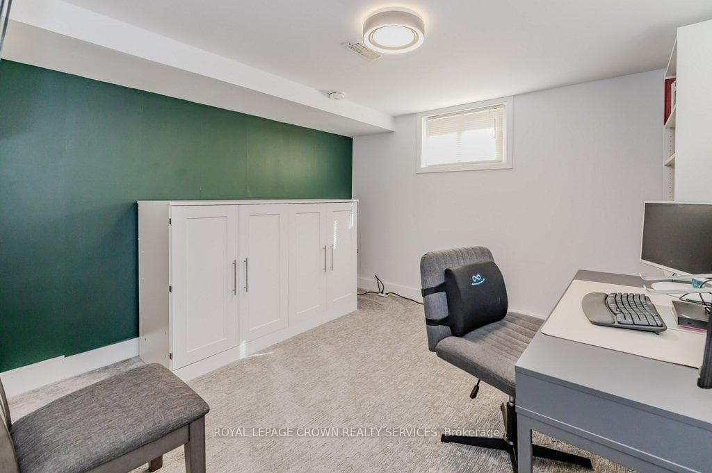 38 Fourth Avenue photo 29